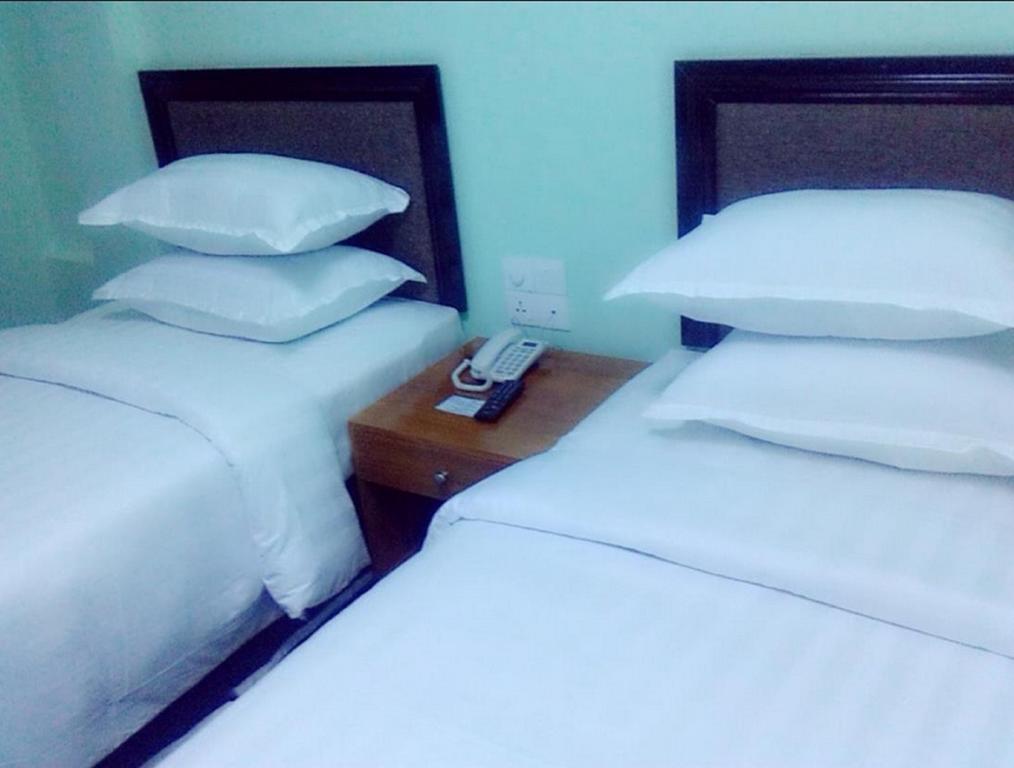 Hotel Bo Bo Min Yangon Exterior foto